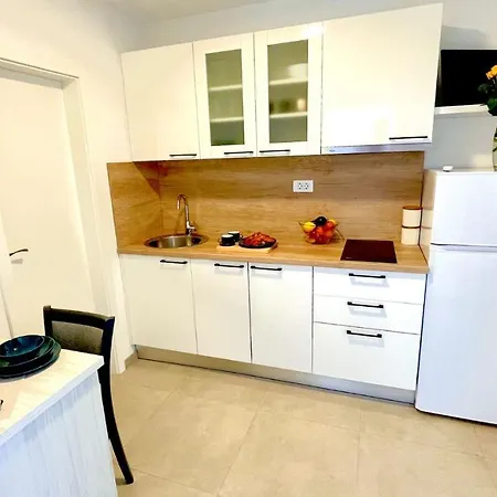 Studio Apartmani Kaja I Iva Sinj Exterior photo